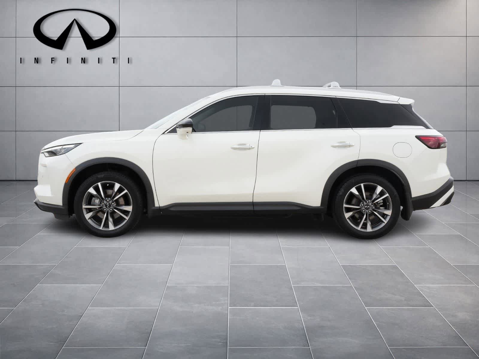 Certified 2023 INFINITI QX60 Luxe w/ Cargo Package image 4
