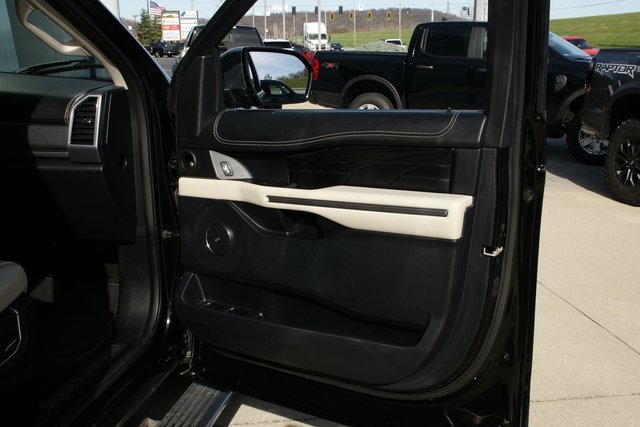 Used 2020 Ford Expedition Platinum image 39