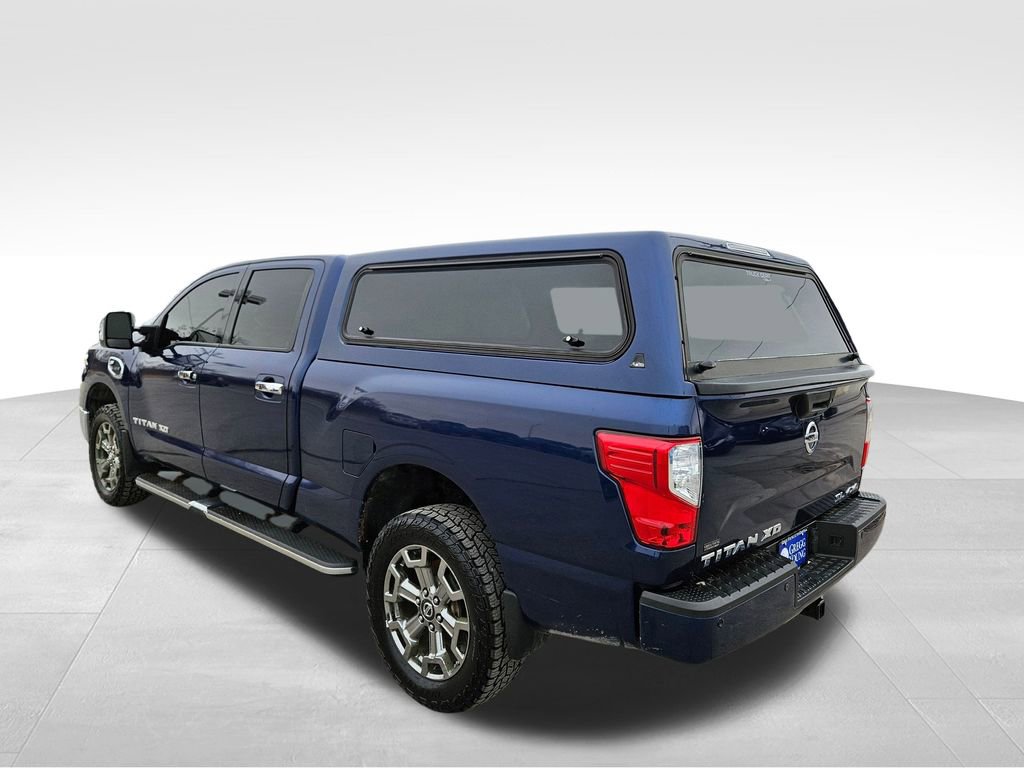 Used 2017 Nissan Titan SL w/ Chrome Package image 9