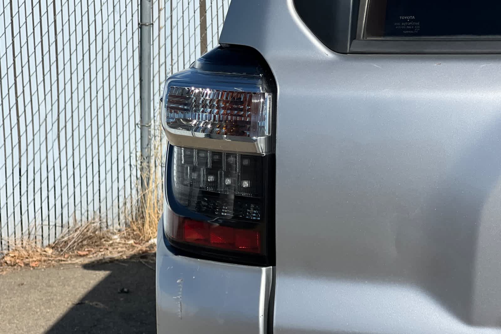 Used 2016 Toyota 4Runner Limited AWD/4WD image 23