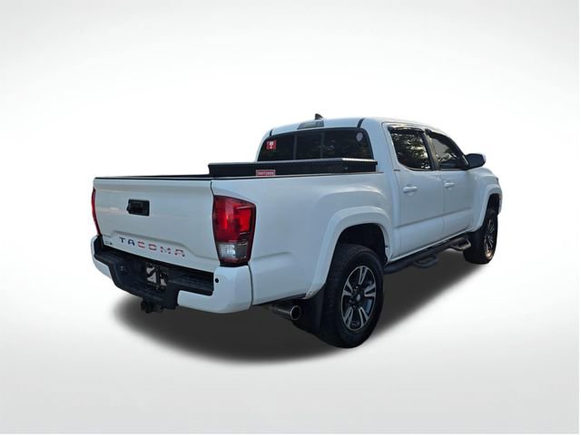 Used 2016 Toyota Tacoma TRD Sport w/ Premium & Technology Package RWD image 10