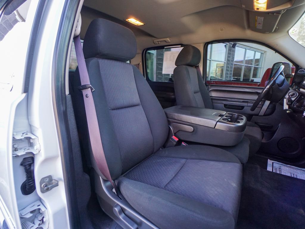 Used 2011 GMC Sierra 3500 SLE w/ SLE Preferred Package image 24