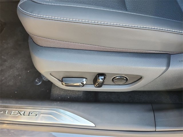 New 2026 Lexus RX 450h AWD image 12