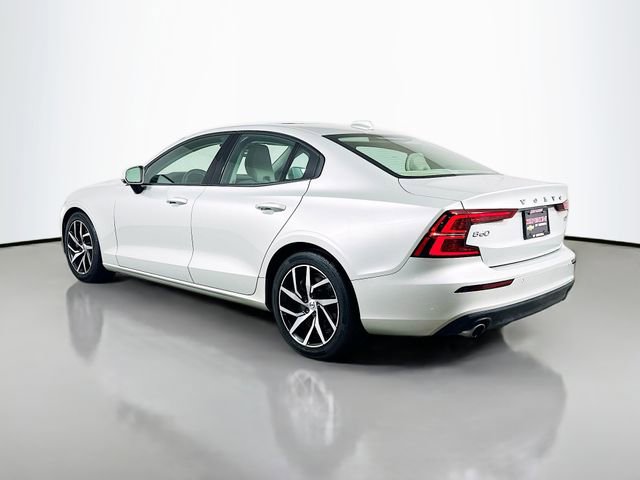 Used 2020 Volvo S60 T6 Momentum image 8