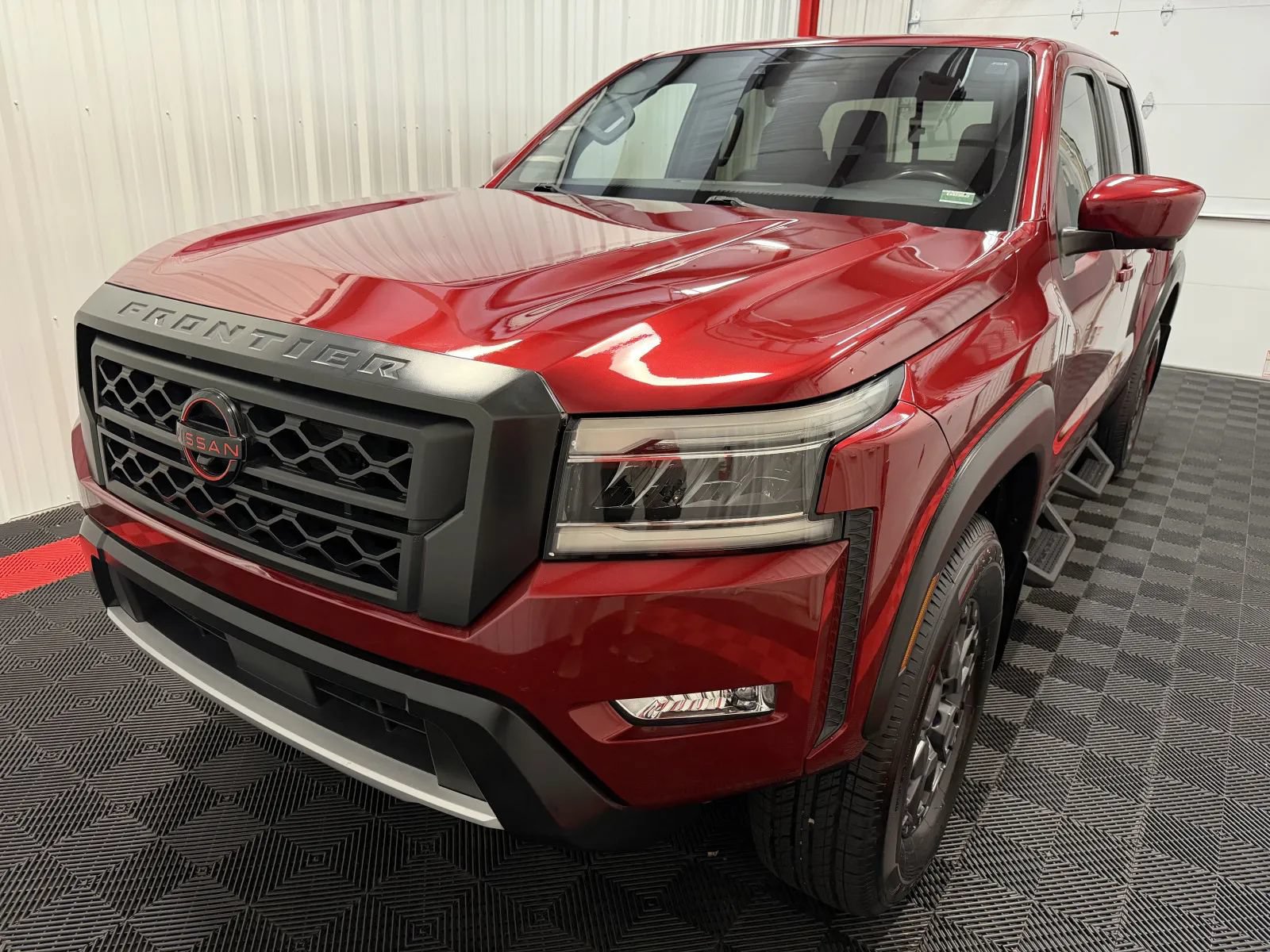 Used 2023 Nissan Frontier PRO-4X w/ Pro-4X Premium Package AWD/4WD image 10