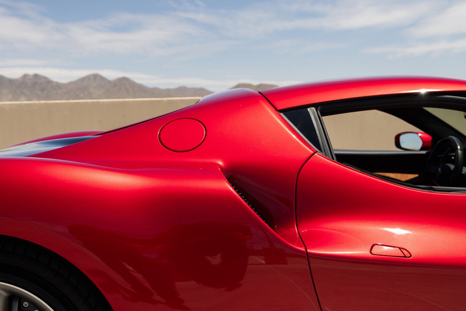 Used 2024 Ferrari 296 GTB RWD image 21
