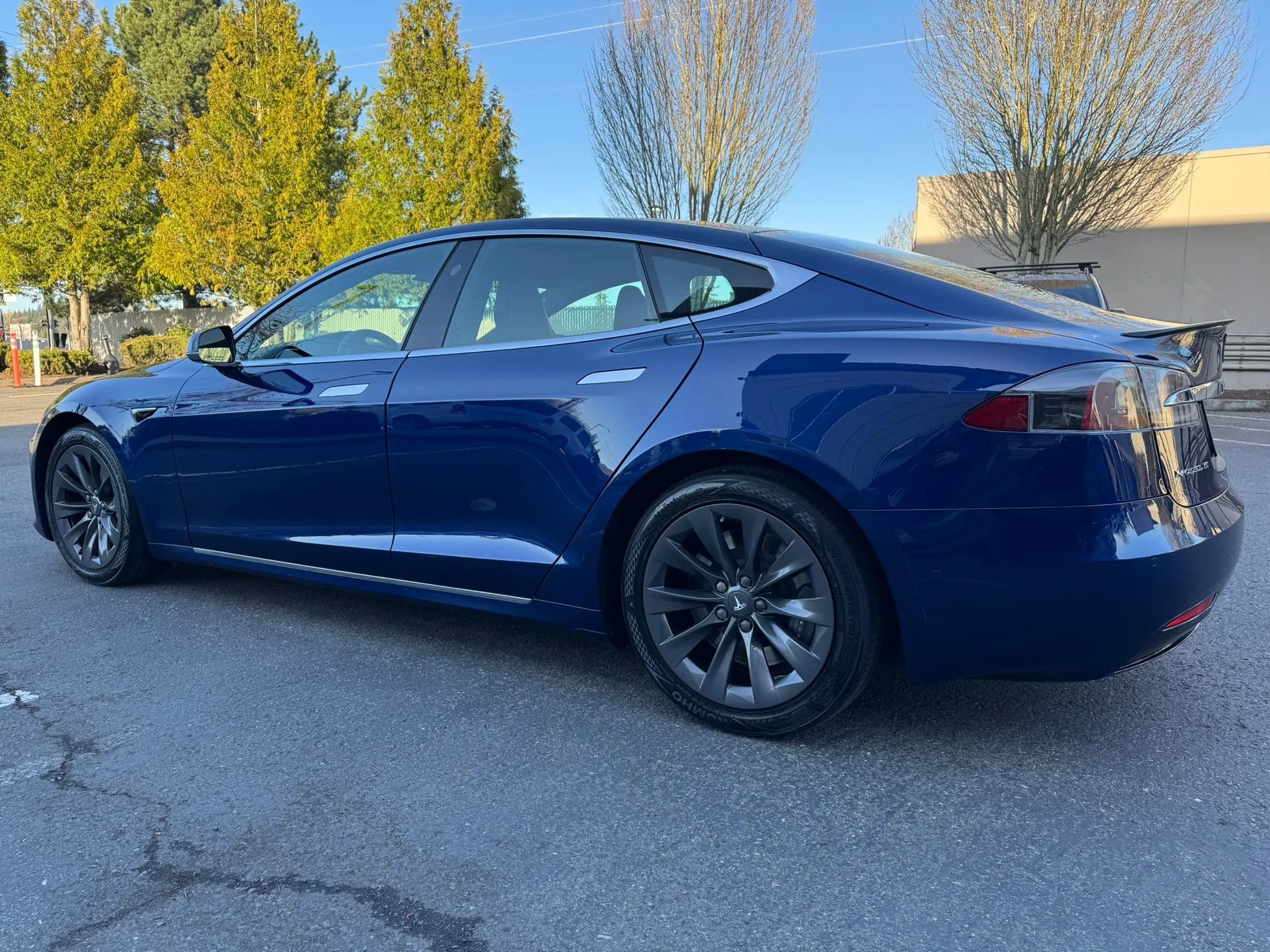 Used 2017 Tesla Model S 75D AWD/4WD image 7