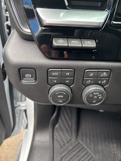 New 2026 Chevrolet Silverado 3500 High Country w/ High Country Premium Package AWD/4WD image 23