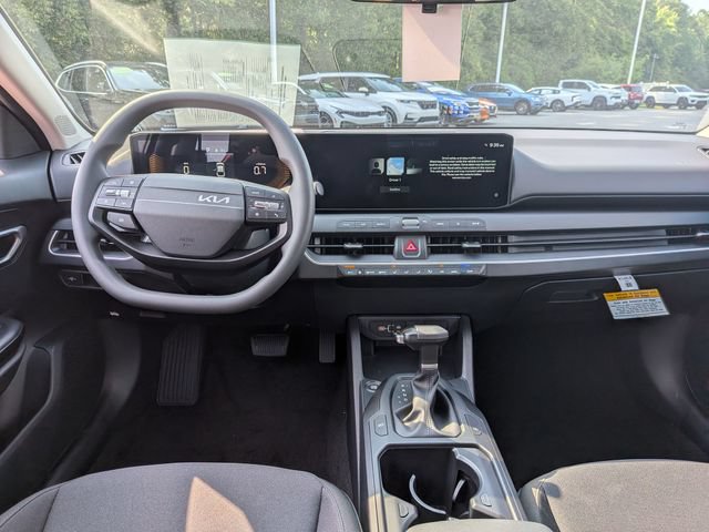 New 2026 Kia K4 FWD image 13