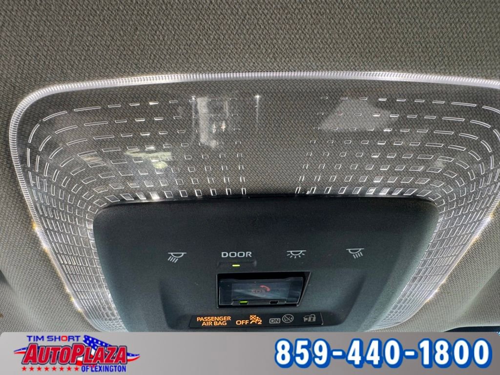 Used 2024 Toyota Prius LE image 24