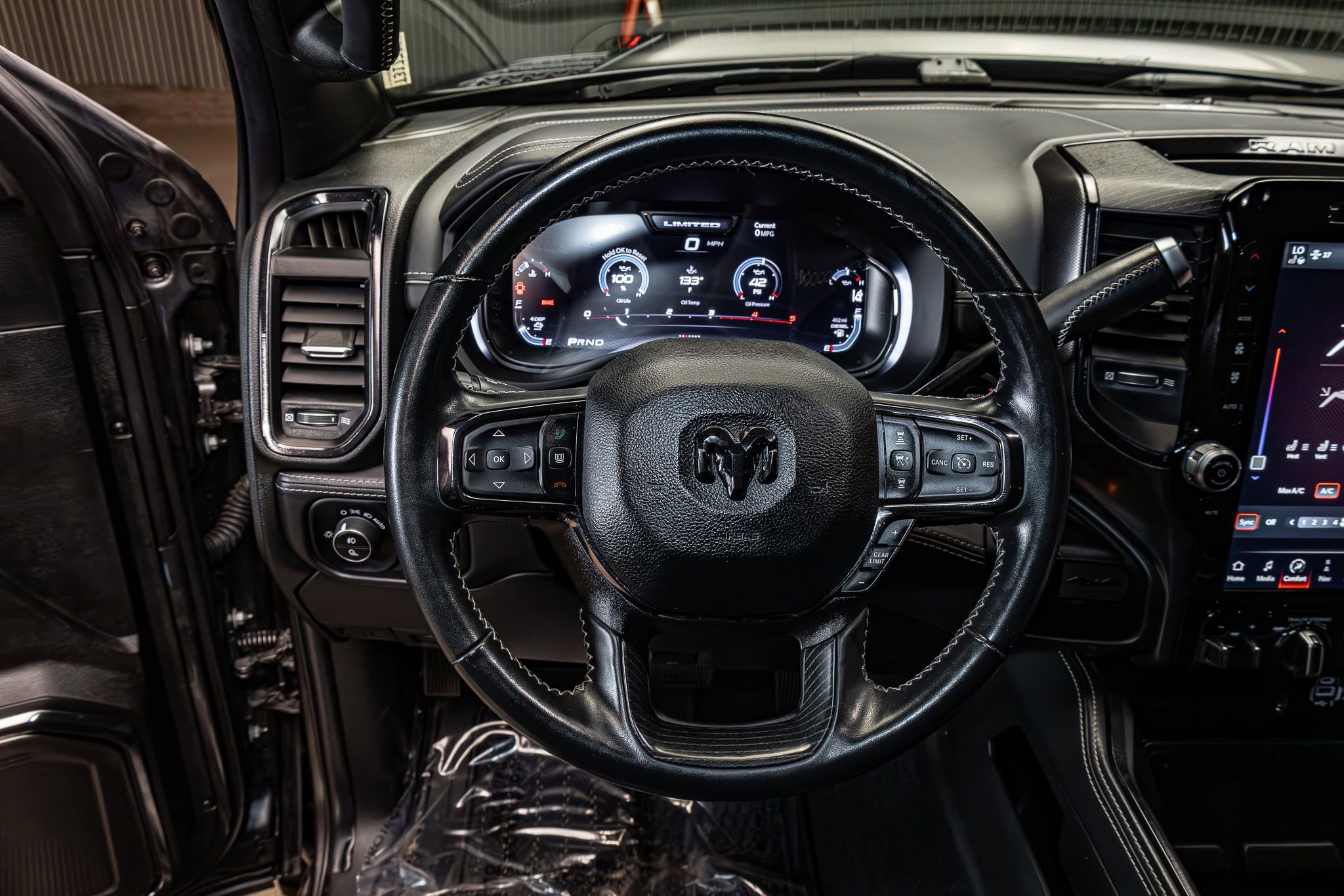 Used 2023 RAM 2500 Limited image 13