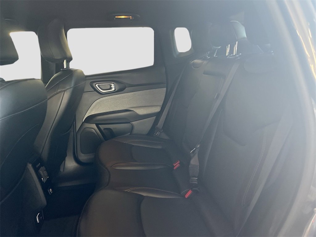 Used 2023 Jeep Compass Latitude image 23