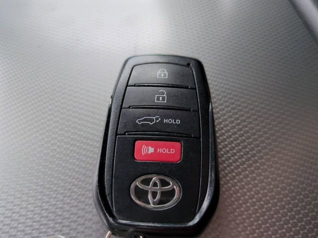 Used 2023 Toyota Sequoia Limited image 32