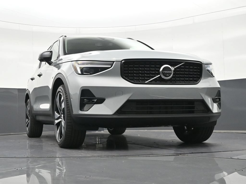 New 2026 Volvo XC40 B5 Plus AWD/4WD image 27