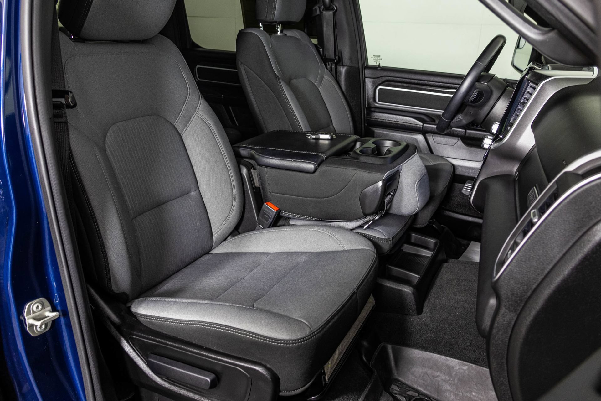 Used 2023 RAM 1500 Big Horn AWD/4WD image 48