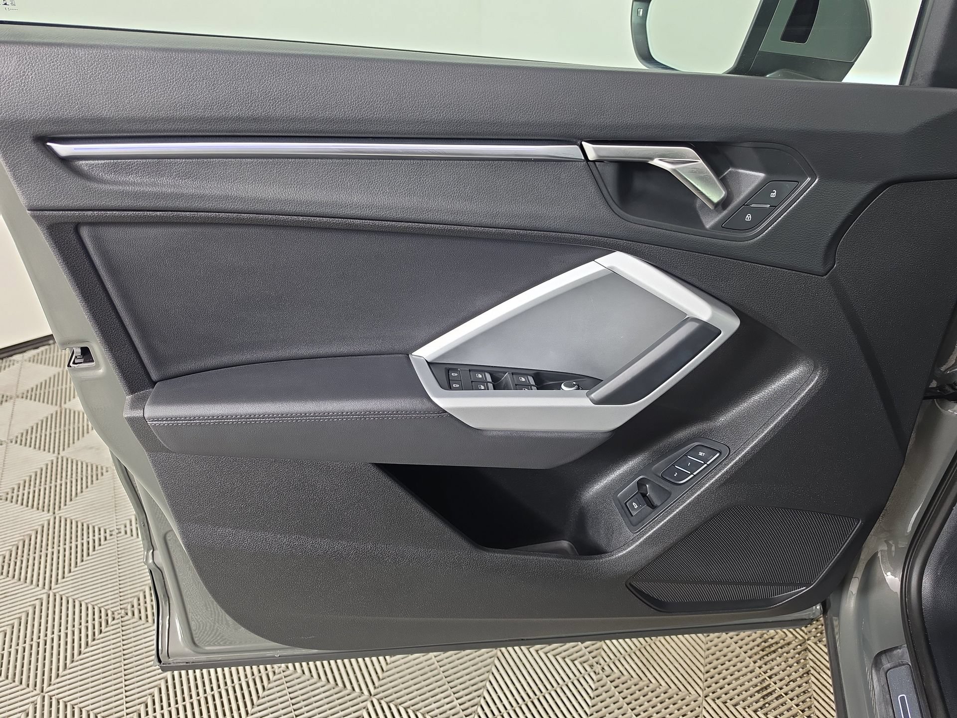 Certified 2023 Audi Q3 2.0T Premium Plus AWD/4WD image 19