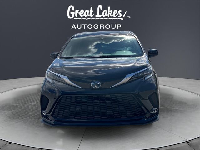 Used 2021 Toyota Sienna XSE AWD/4WD image 8