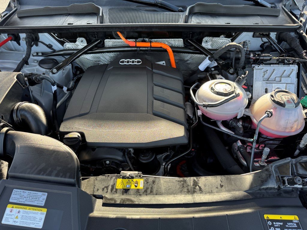 Certified 2024 Audi Q5 e Premium w/ Convenience Package image 34