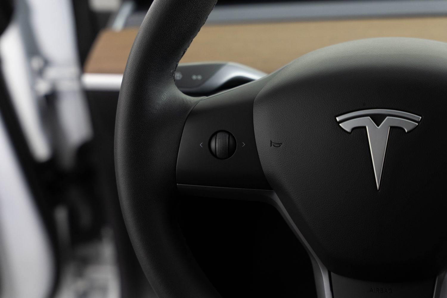 Used 2020 Tesla Model 3 Standard Range RWD image 29
