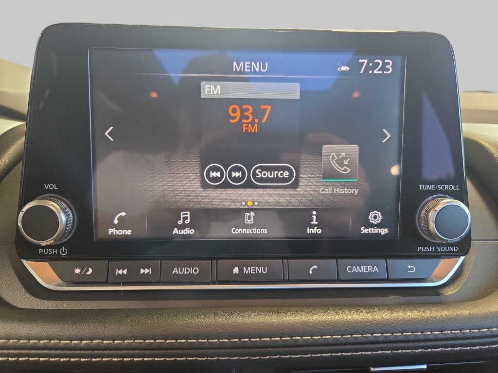 Used 2021 Nissan Rogue SV AWD/4WD image 25