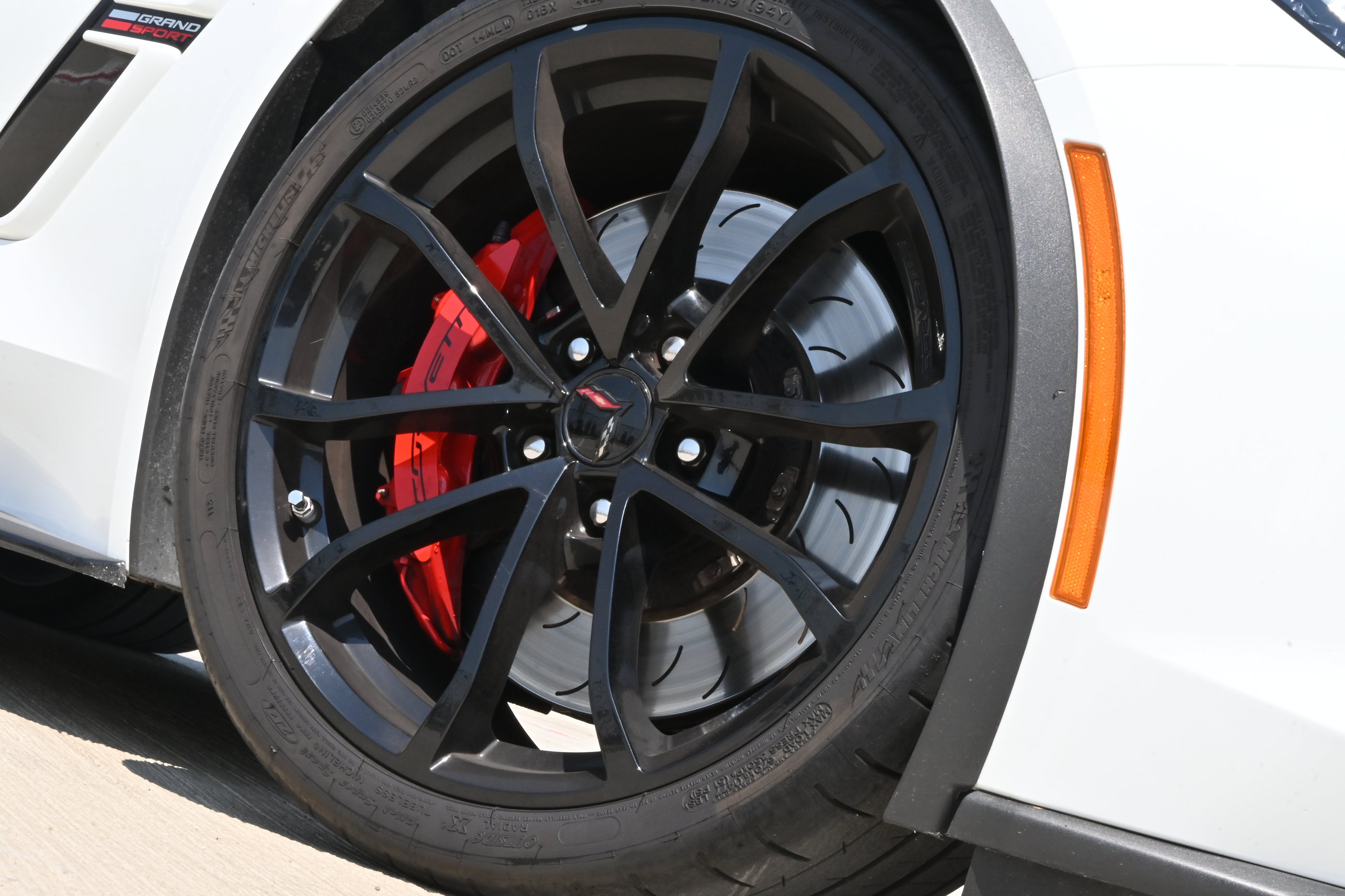 Used 2019 Chevrolet Corvette Grand Sport RWD image 11