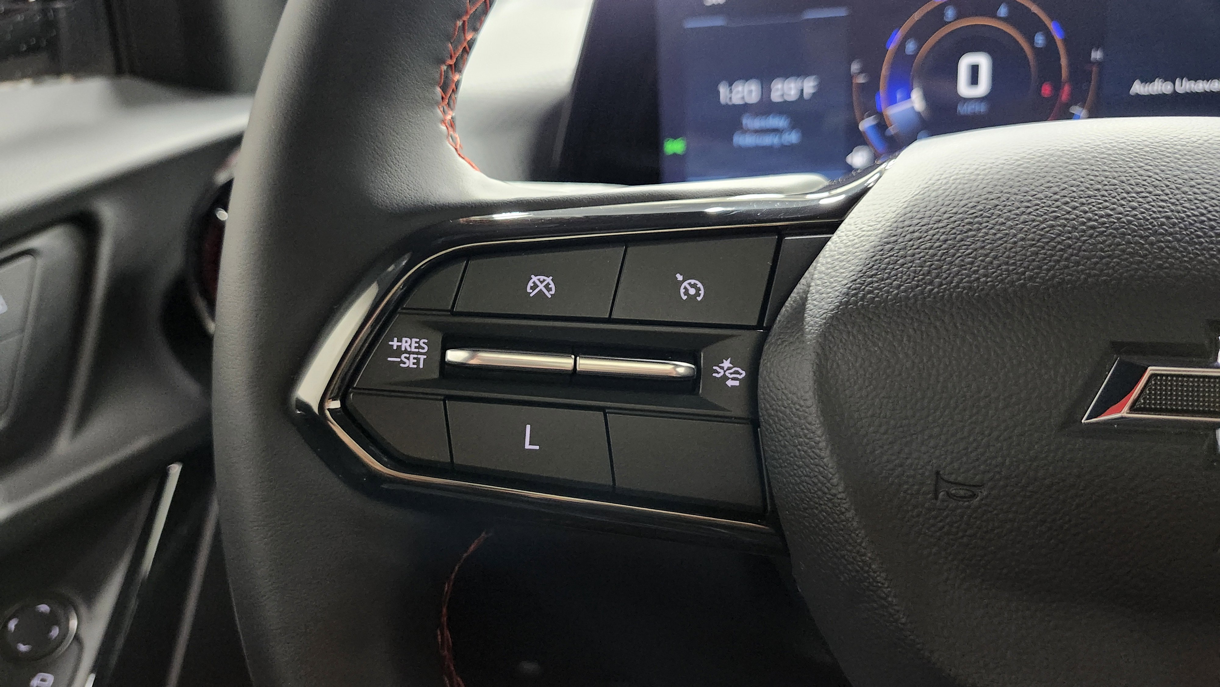 Used 2025 Chevrolet Equinox RS w/ Safety and Technology Package image 38