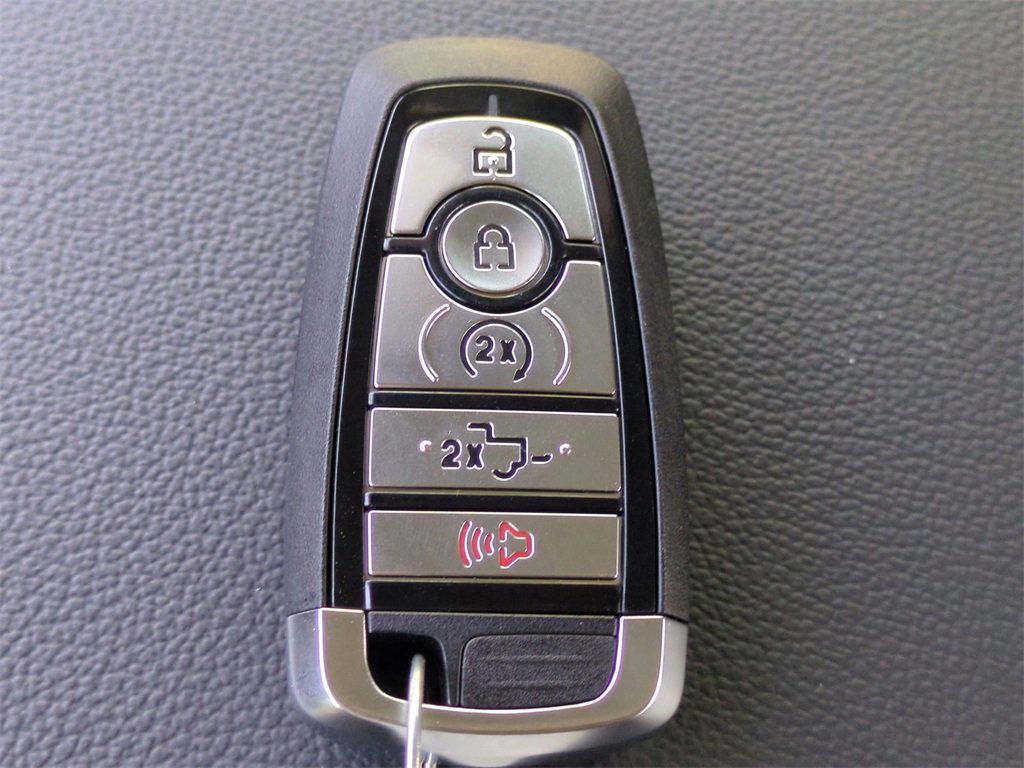 New 2026 Ford F250 Lariat image 30