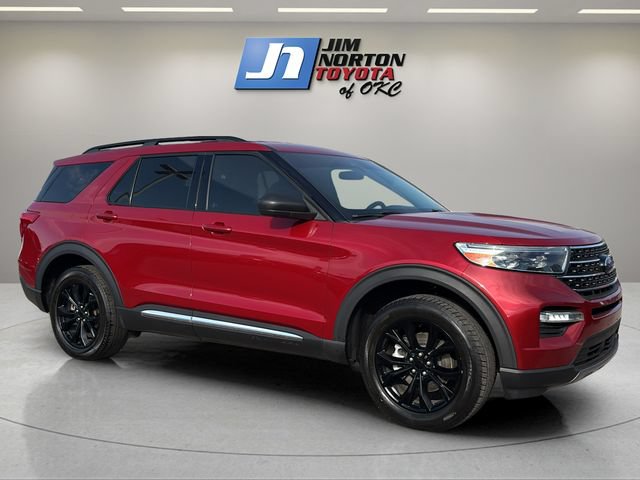 Used 2020 Ford Explorer XLT w/ Equipment Group 202A AWD/4WD image 3