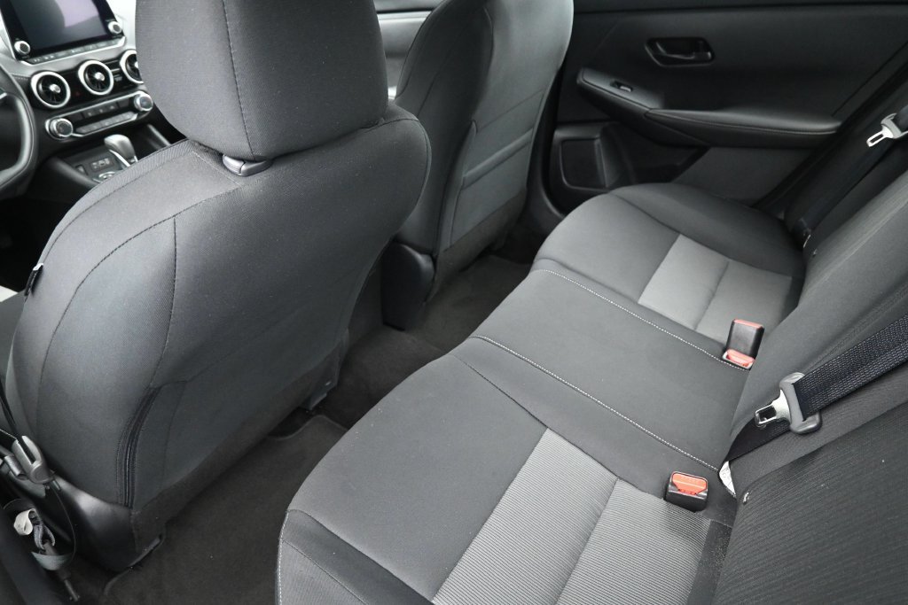 Used 2025 Nissan Sentra SV FWD image 17