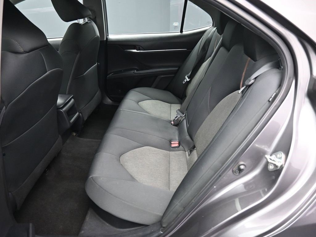 Certified 2019 Toyota Camry LE image 21