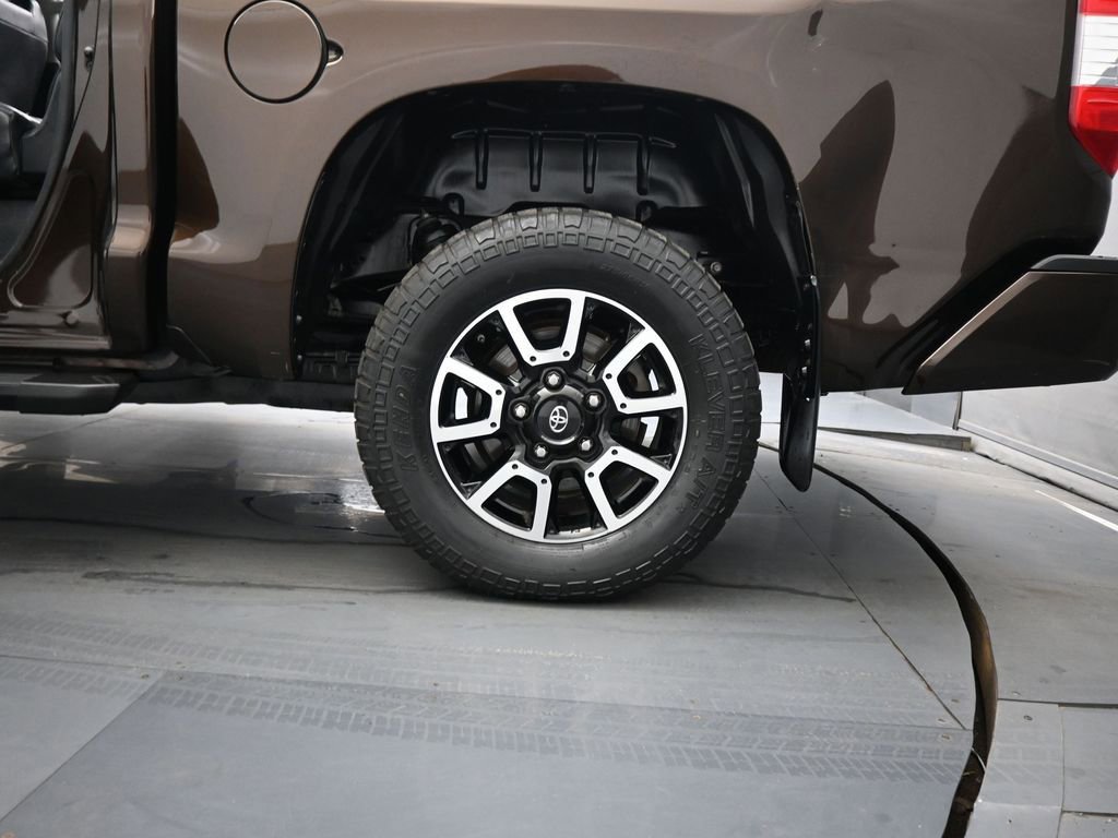 Used 2020 Toyota Tundra Limited w/ Limited Premium Package image 20