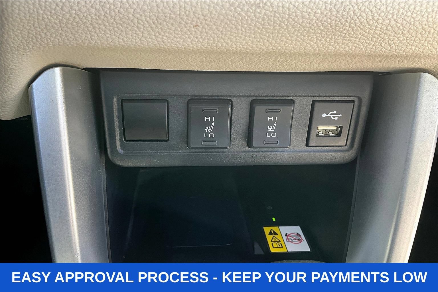 Used 2022 Toyota Corolla Cross XLE w/ Convenience Package FWD image 19