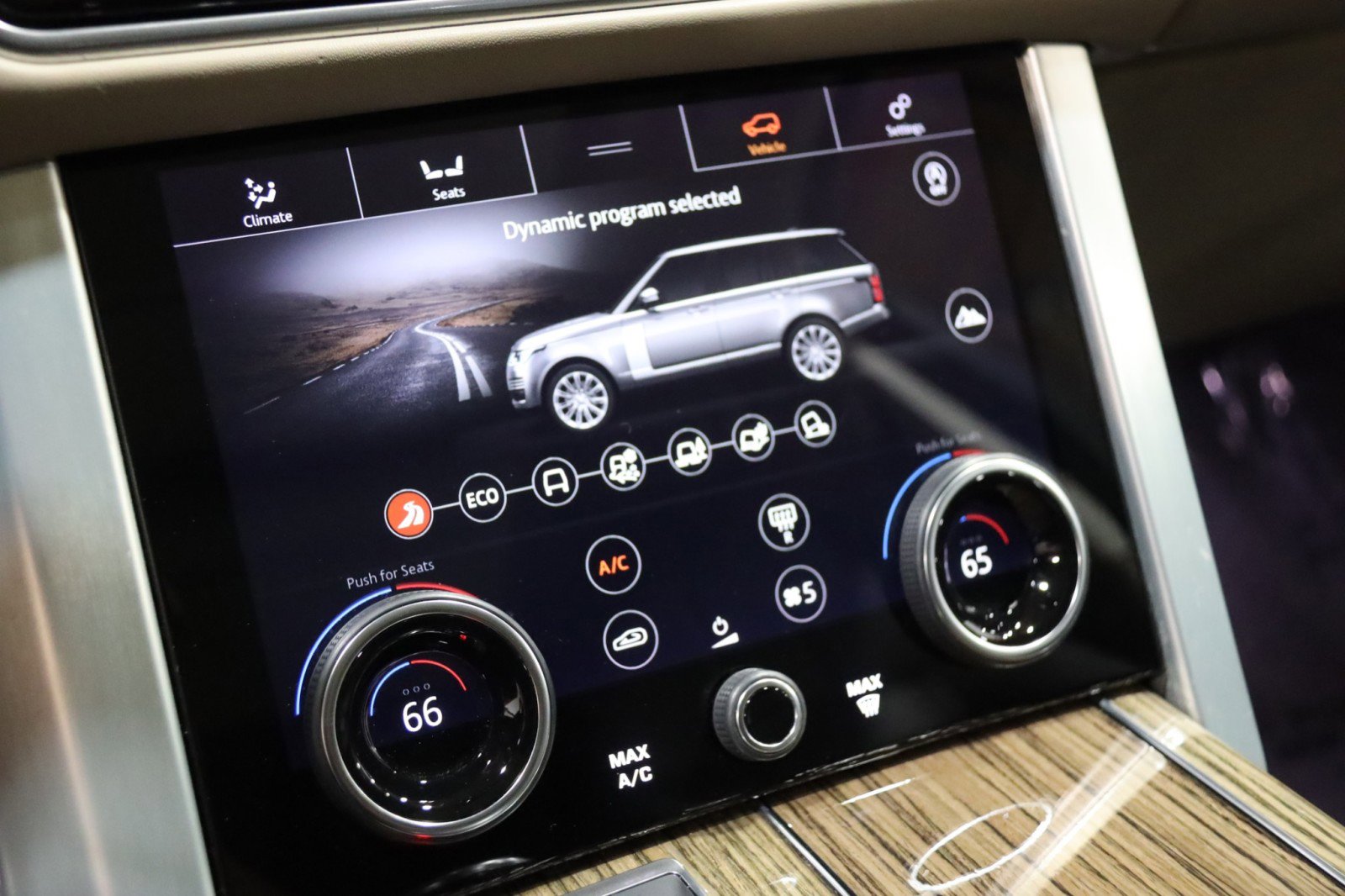 Used 2019 Land Rover Range Rover HSE image 67