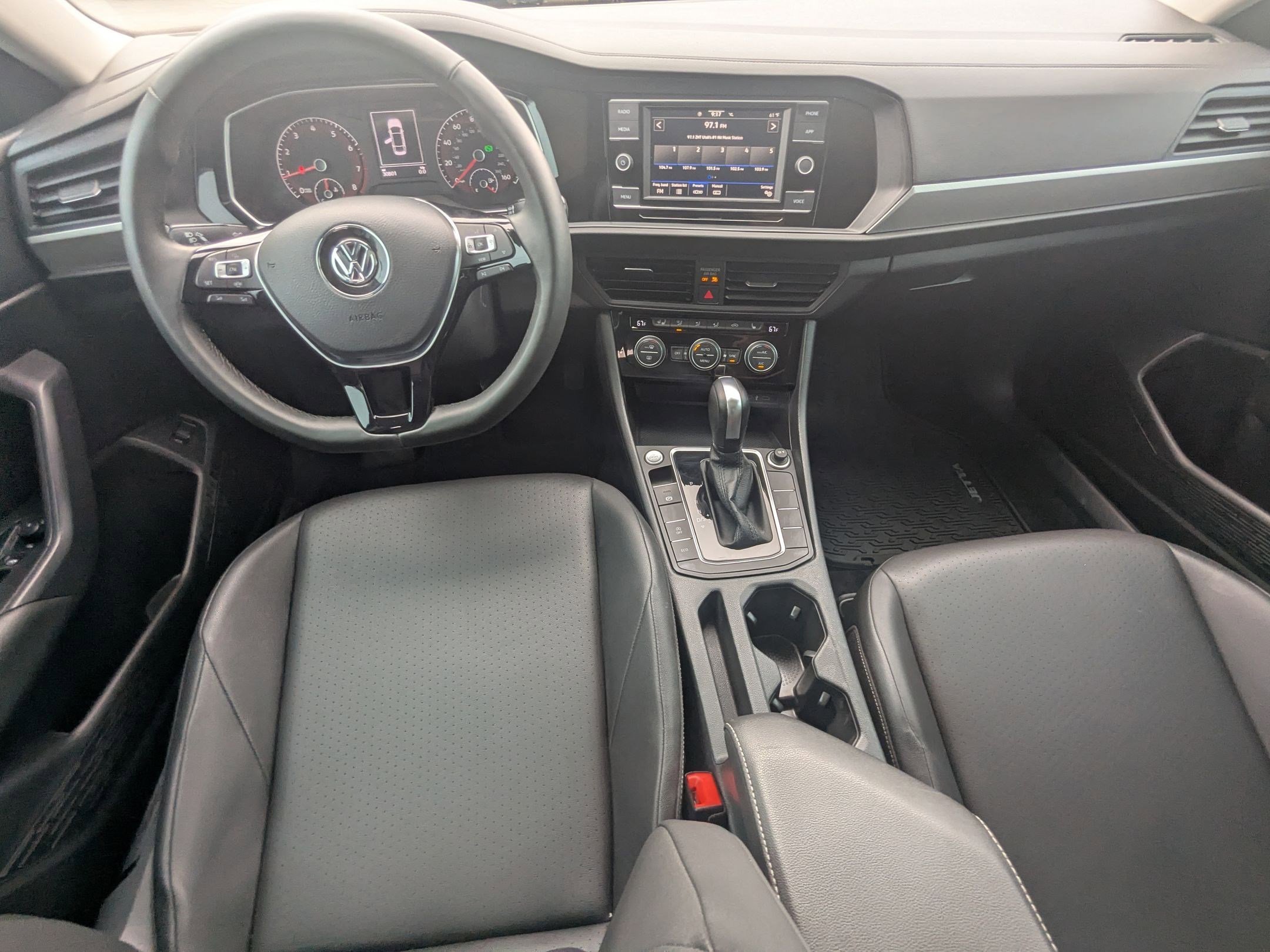 Used 2020 Volkswagen Jetta SE w/ SE Cold Weather Package image 27