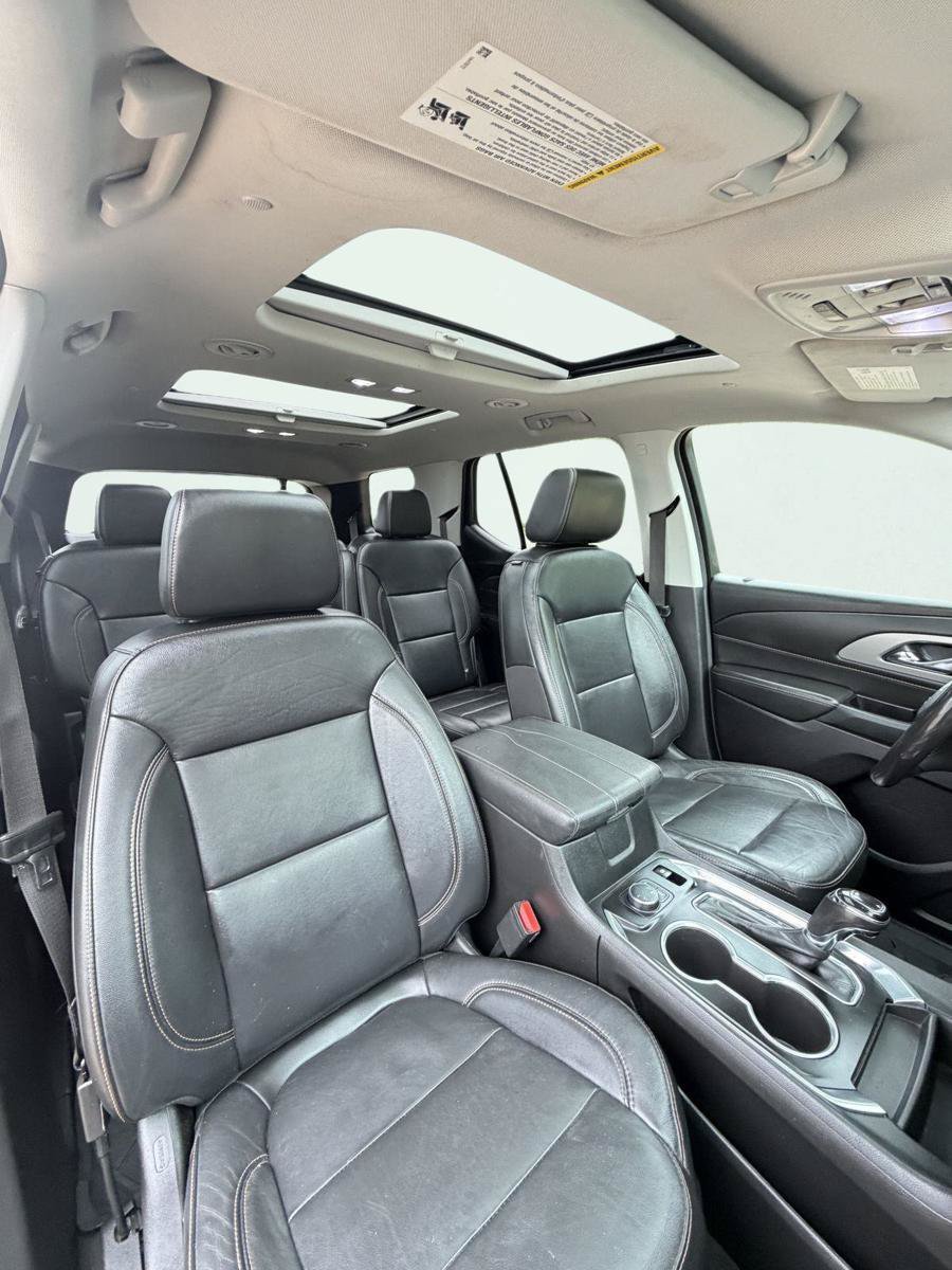 Used 2020 Chevrolet Traverse RS AWD/4WD image 23