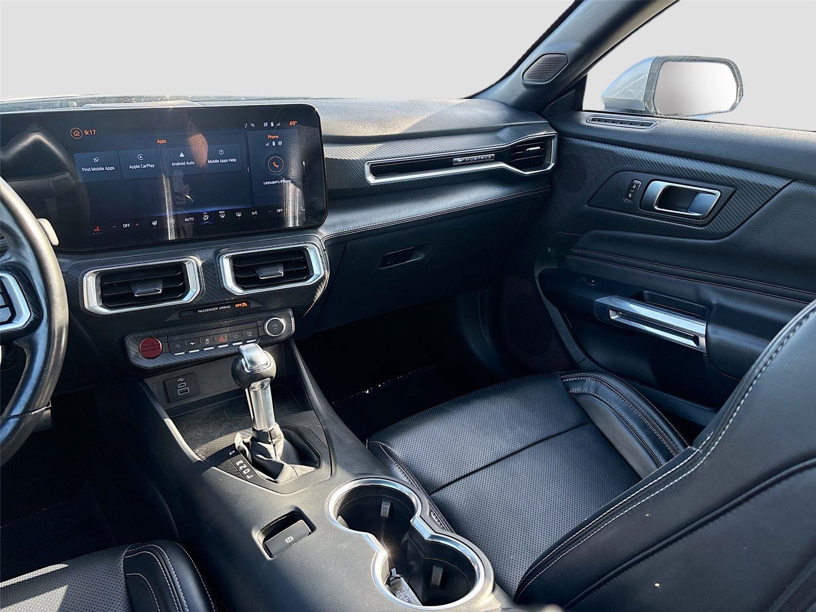 Used 2025 Ford Mustang Premium image 21