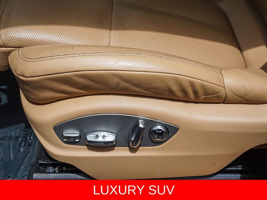 Used 2018 Porsche Macan AWD/4WD image 19