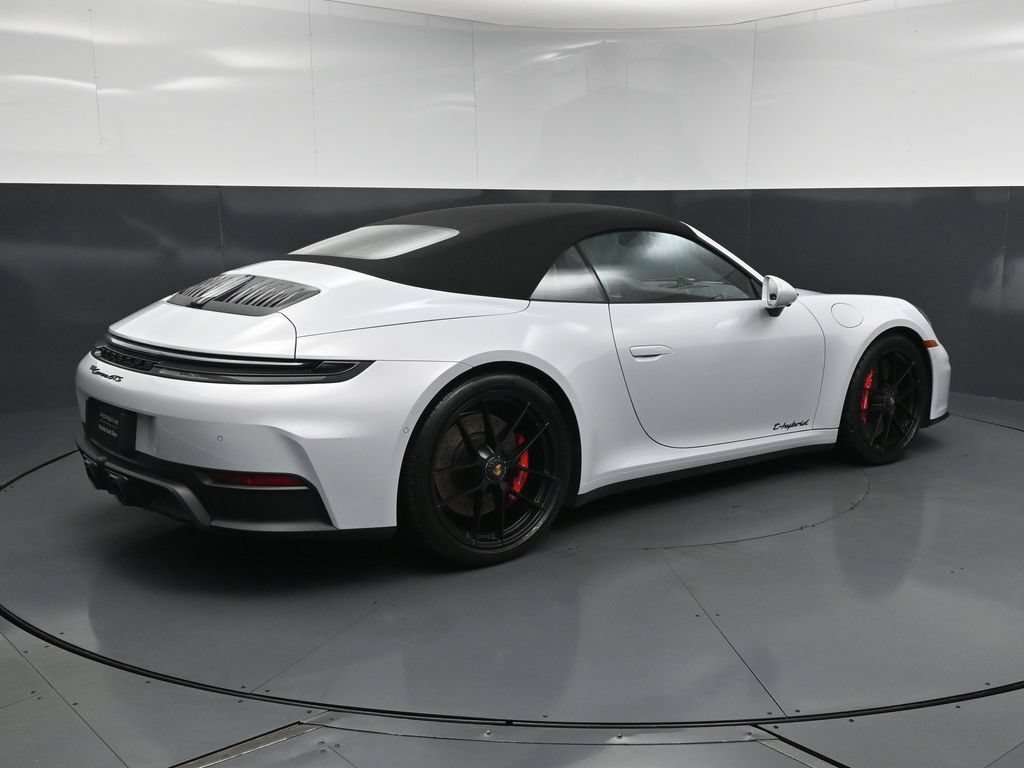 Used 2026 Porsche 911 Carrera GTS RWD image 10