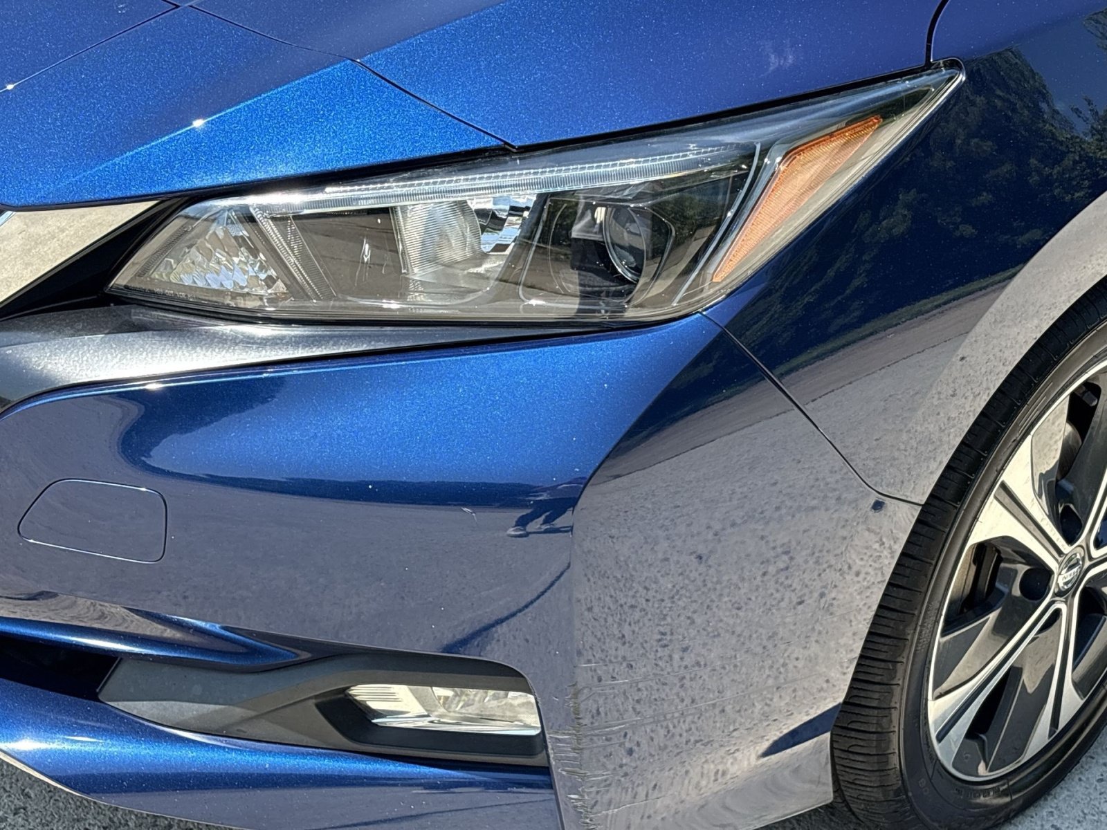 Used 2018 Nissan Leaf SV FWD image 13