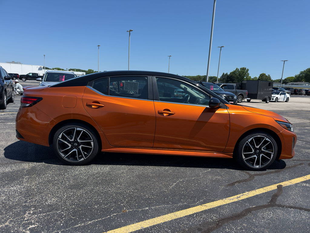 Certified 2024 Nissan Sentra SR FWD image 4