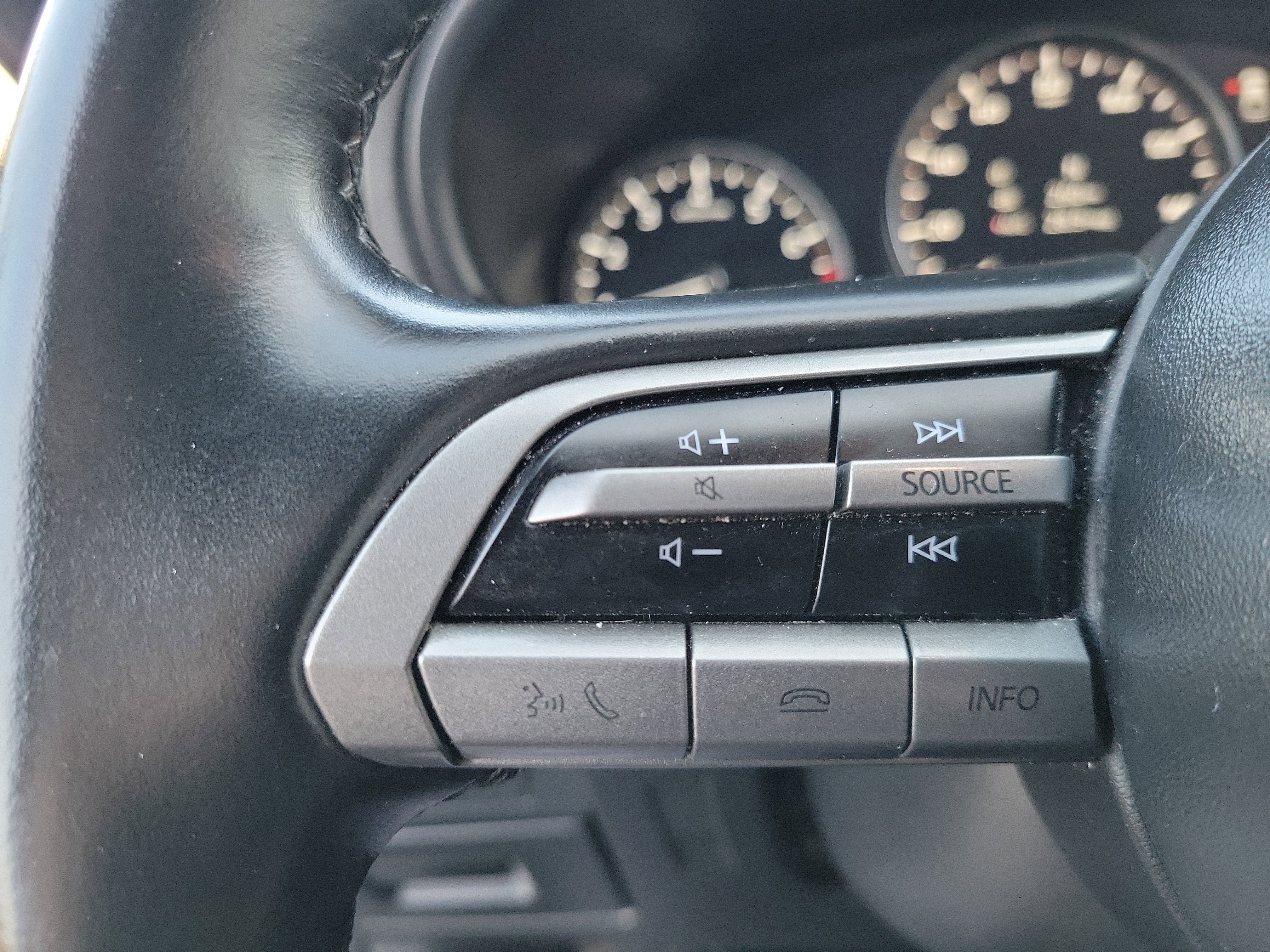 Used 2021 MAZDA MAZDA3 s image 7