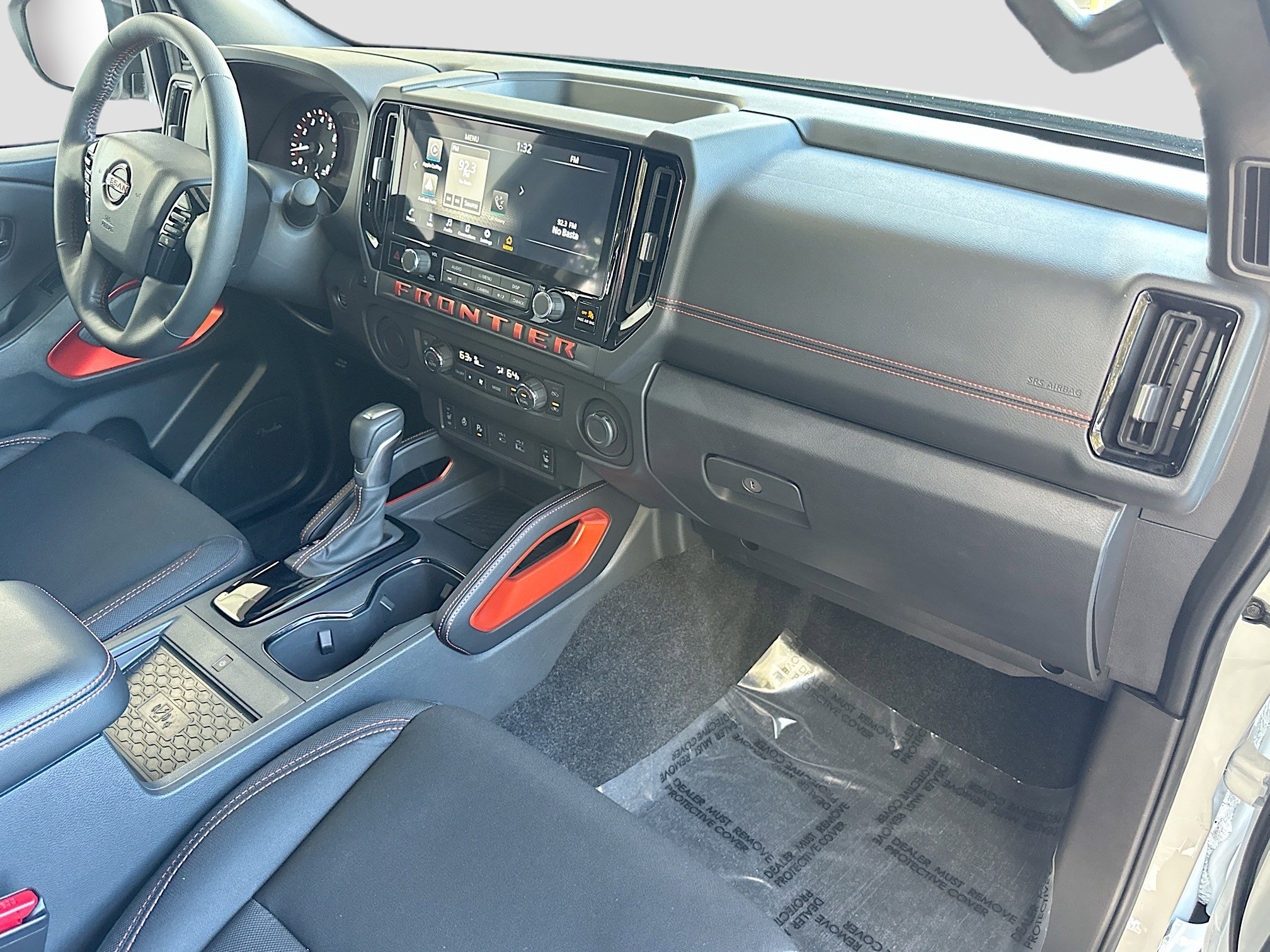 Used 2025 Nissan Frontier Pro-X w/ Pro Convenience Package image 27