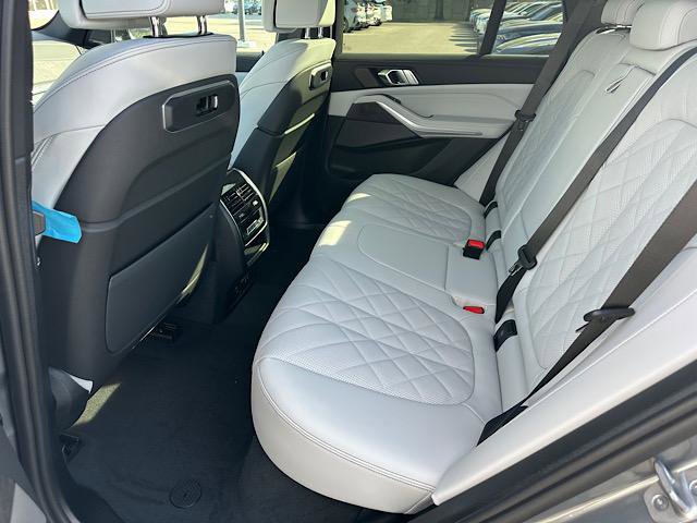 New 2026 BMW X5 xDrive50e w/ M Sport Package image 6
