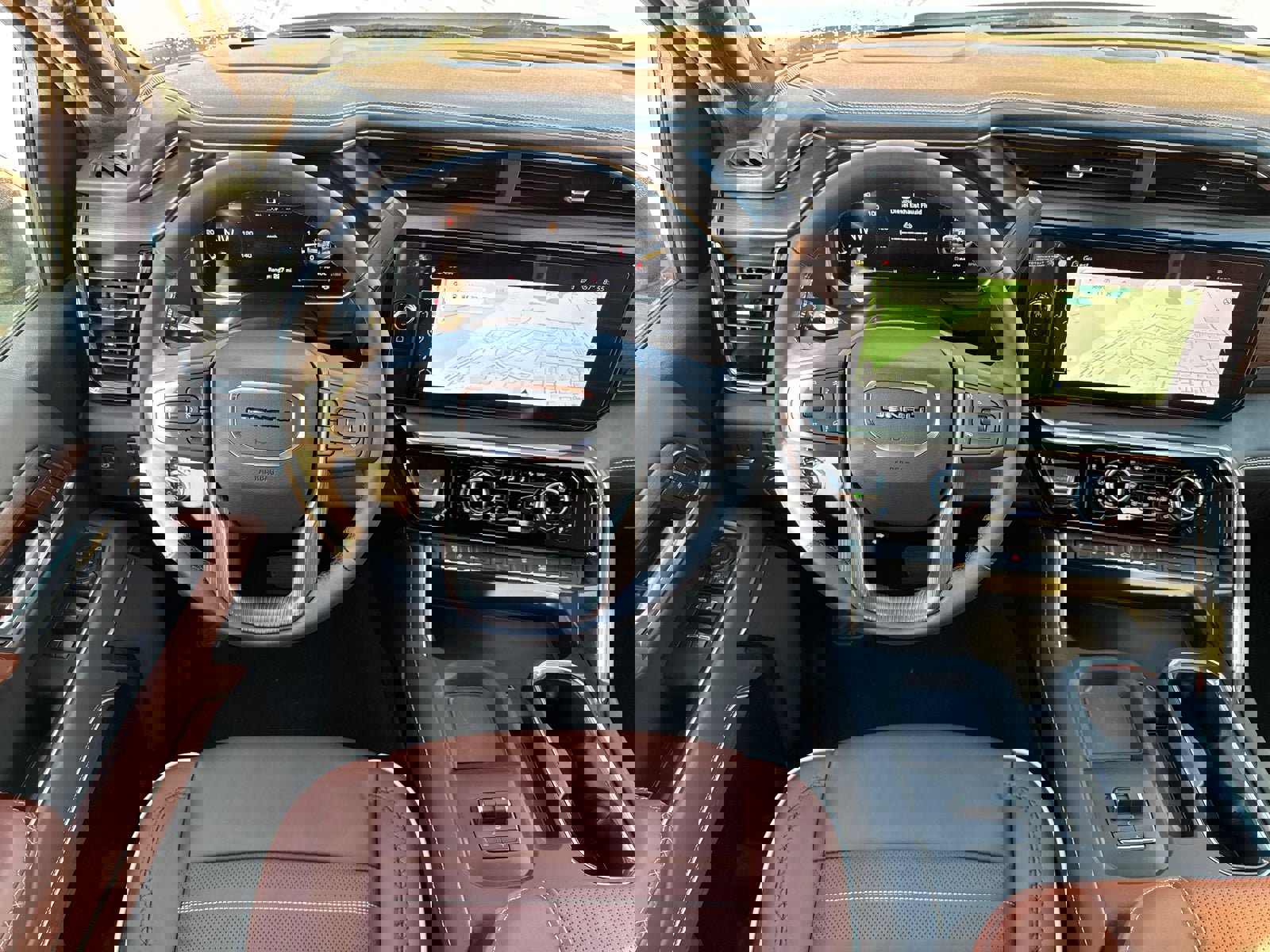 New 2026 GMC Sierra 3500 Denali Ultimate w/ LPO, Black Badging Package image 23