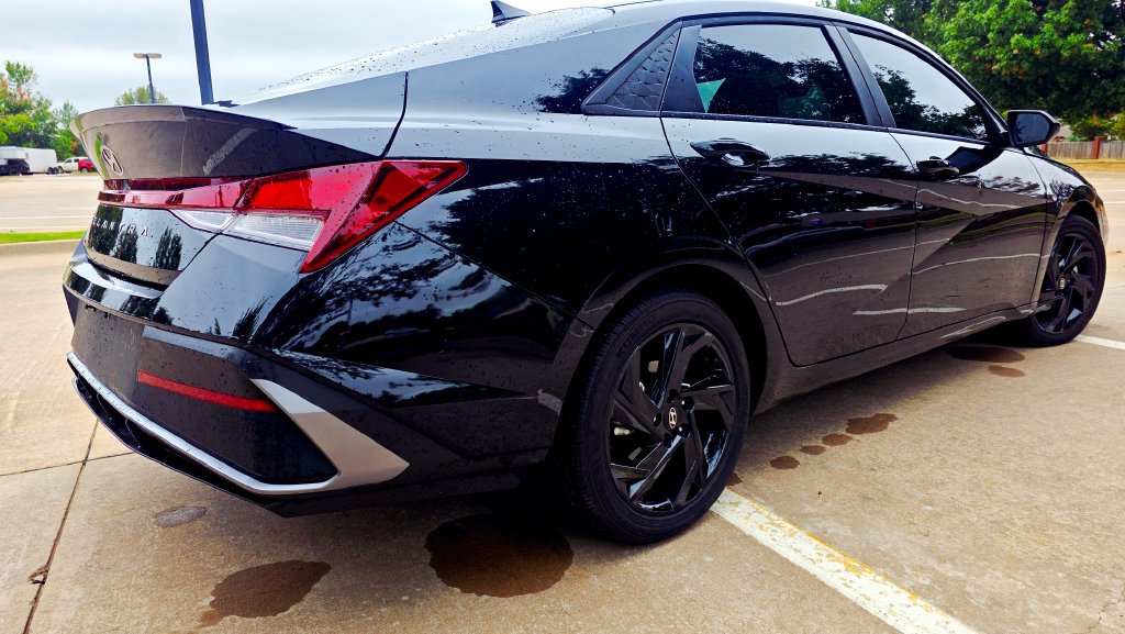 Certified 2026 Hyundai Elantra Sport FWD image 13