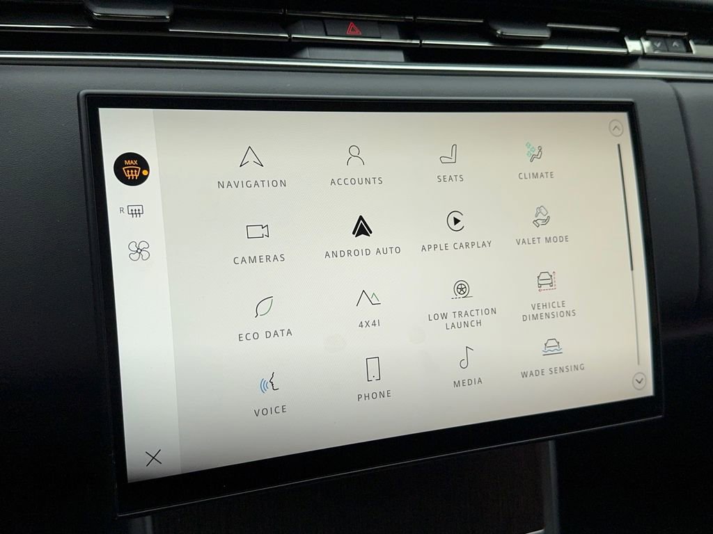 Used 2024 Land Rover Range Rover Long Wheelbase SE image 24