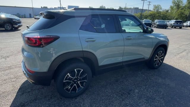 New 2026 Chevrolet TrailBlazer ACTIV w/ Convenience Package AWD/4WD image 2