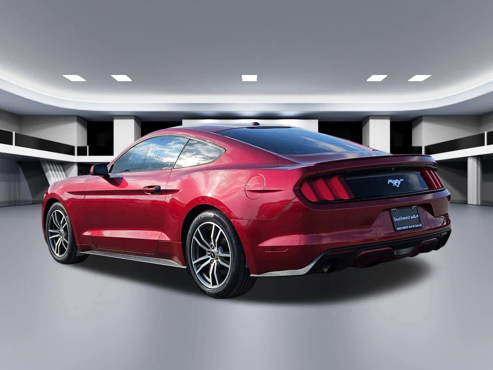 Used 2015 Ford Mustang Premium RWD image 4