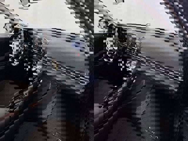 Used 2021 Hyundai Elantra SE image 23