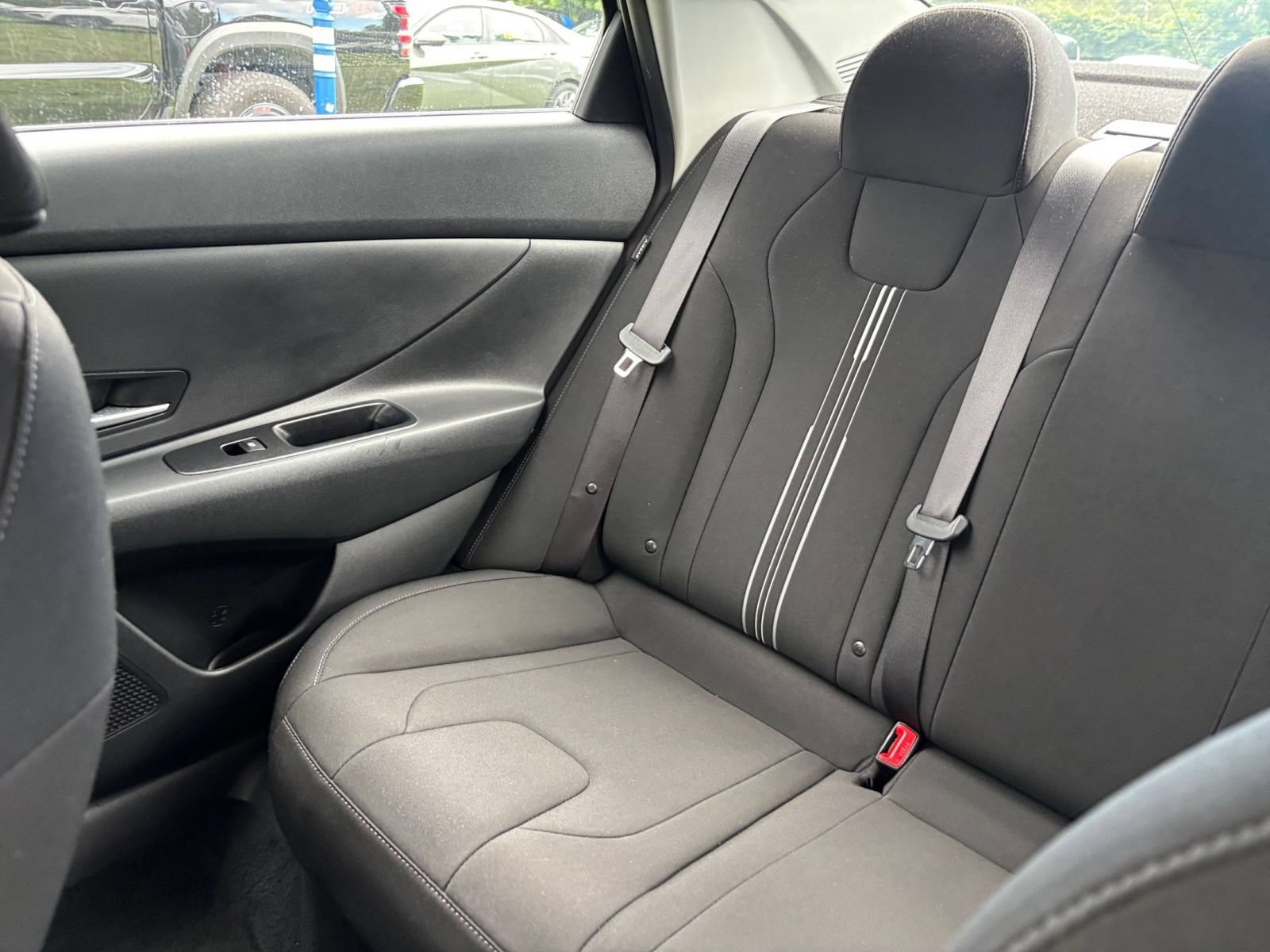 Used 2026 Hyundai Elantra Hybrid FWD image 40
